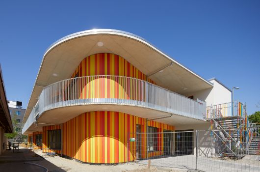 Gebäudeecke Süd-Ost mit Eingangsbereich