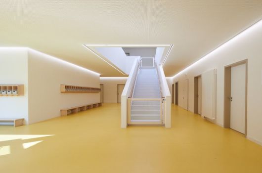 Eingangsbereich mit Treppenaufgang