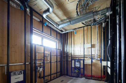 Rohinstallation der Sanitaerbereiche