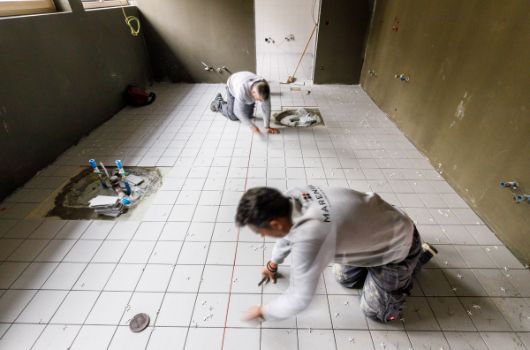 Fliesenarbeiten in der Küche