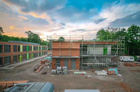 Restliche Fassadenarbeiten an Haus 2