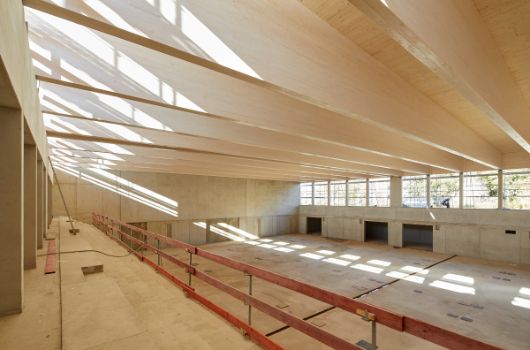 Sporthalle EG - Blick in die Halle / Richtung Westen