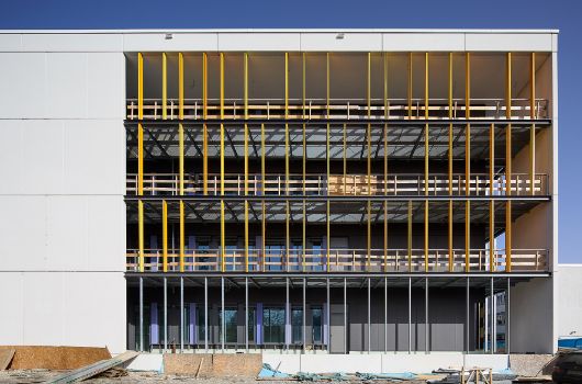 Fassade Ost Farbspiel