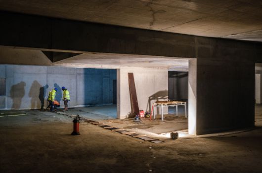 Vorbereitungsarbeiten der Betonstützen in der Tiefgarage