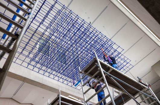 Kunst am Bau - Montage Blaue Wolke Gymnasium 