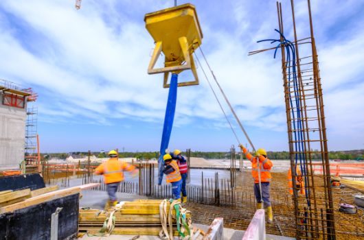 Betonierung des Bodens im 2. Obergeschoss
