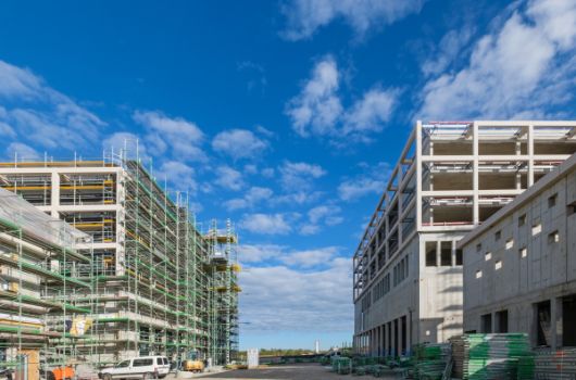 Zentrale Mitte zwischen Grundschule und Gymnasium