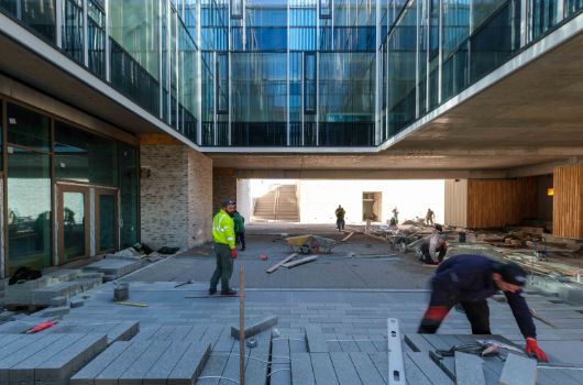 Belagsarbeiten Gymnasium Pausenhof Obergeschoss