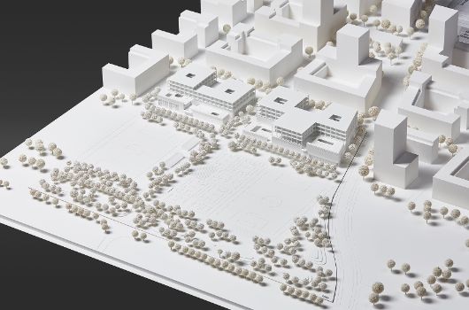 Modellfoto Schulzentrum mit Freisportanlagen