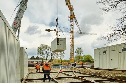 Anlieferung der Container