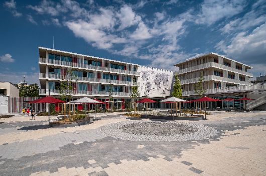 Ansicht vom südlichen Pausenhof