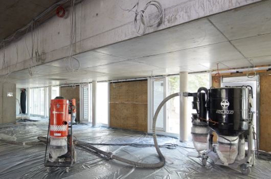 Neubau Mensa, Blick Ausgänge zum Schulinnenhof Süden