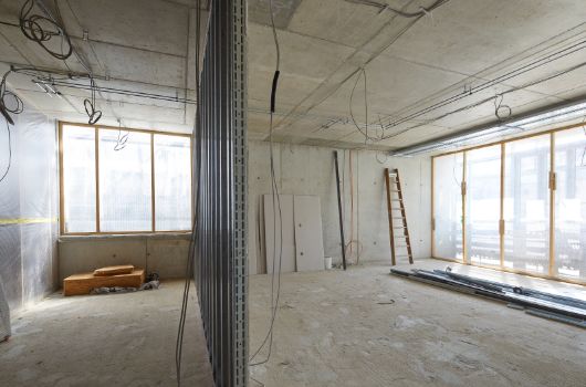 Klassenzimmer mit Nebenraum