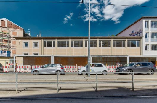 Außenansicht Turnhalle Bestand
