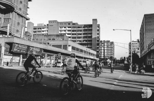 Gemeinsame Radlfahrt durch Harare