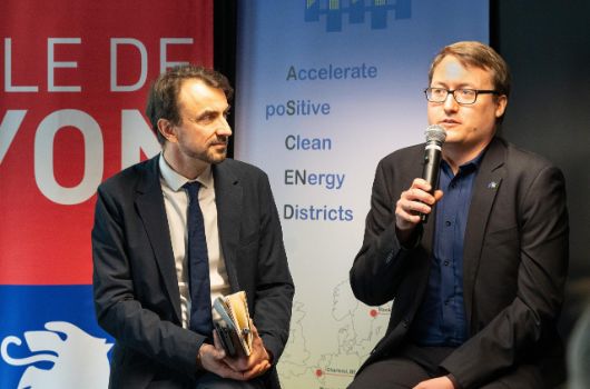 KoM Lyon und Workshops, Gespräch