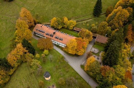 Krainsberger Hof – Luftaufnahme des Geländes