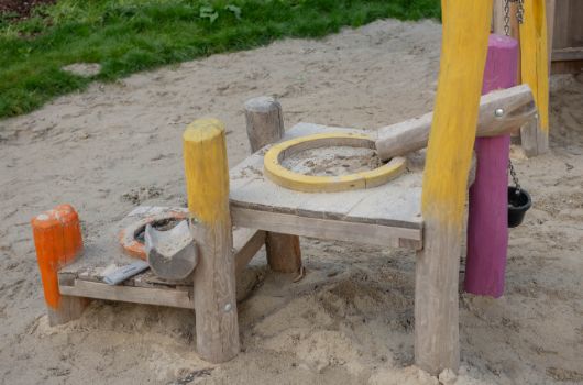 Kinderspiel Sandspielbereich Stadibau