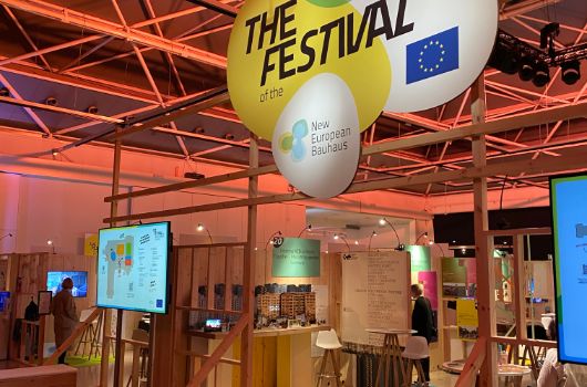 Viele Projekte stellen ihre Ergebnisse bei dem Festival vor.  