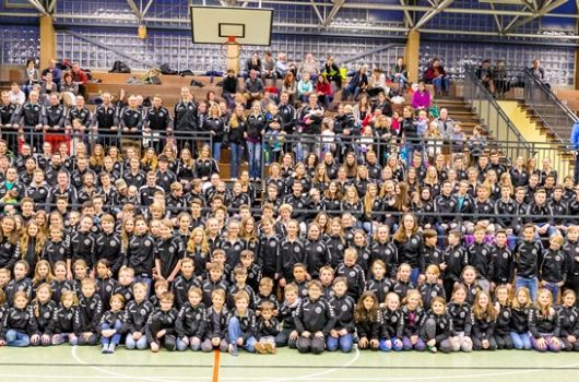 Jacken für die Handballmannschaften