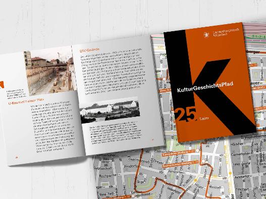 Fotografie der aufgeschlagenen Broschüre des KulturGeschichtspfades Laim