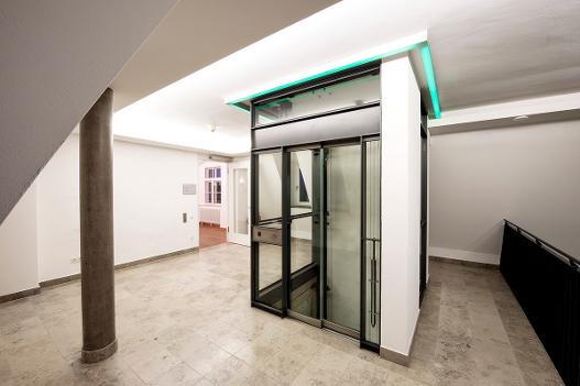 Zugang zum kleinen Saal und Rittersaal